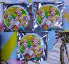 ぷりっつ アンプタック AMPTAKxCOLORS サイン入り 缶バッジ 夏 ぷりっつ【 AMPTAKxCOLORS 】 アンプタックカラーズ - メルカリ