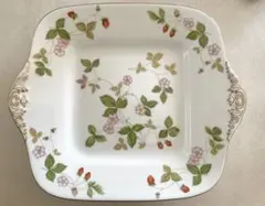WEDGWOOD ワイルドストロベリー スクエアプレートのサムネイル