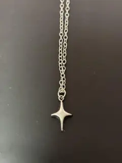Starteam似星形ペンダントネックレス - メルカリ