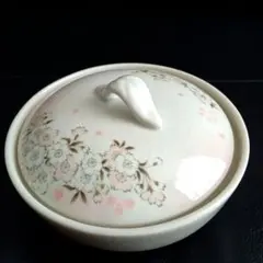 美濃焼幸泉窯桜模様の蓋付き小鉢【未使用】のサムネイル