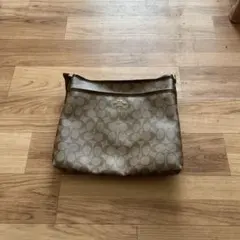新品未使用　Coachショルダーバック ブラウンロゴ柄コーチ