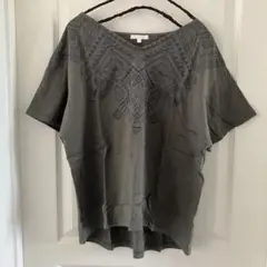 ミ*ン様 studio clipスタジオクリップ✨カーキＶネック刺繍Tシャツ半袖のサムネイル