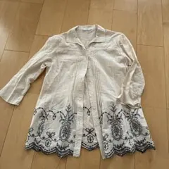 刺繍入りホワイト七分袖シャツ