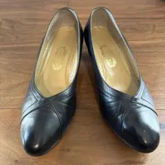 銀座ヨシノヤ　ブラックレザー パンプス24.5センチ