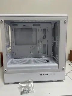 PCケース ホワイト 自作PC用 本体　Mid tower case