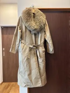 Aquascutum(イギリス) ベージュ ファー付き ロングコート - メルカリ