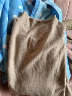 UNIQLO ベージュ 長袖ニットセーター Lサイズ