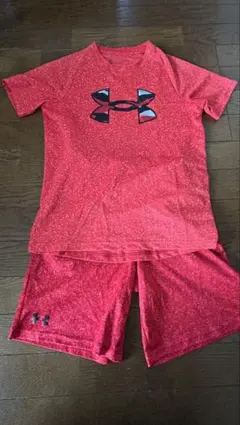 Under Armour 赤 Tシャツとショーツセット