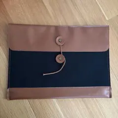 結婚式用に大きめクラッチバッグ 黒と茶色のコンビネーション