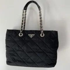 PRADA ブラック キルティング ショルダーバッグ