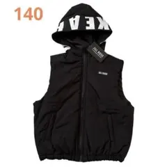 【新品】フード付き中綿ベスト　140サイズ