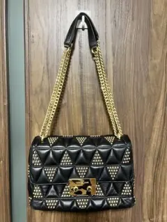 Item thumbnail for item b4dd17d7-9a18-42d7-8f1f-614891080b12