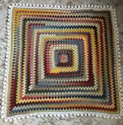 ブランケット　マルチカバー　かぎ編み　ハンドメイド