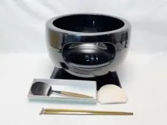 茶道具 真塗 眉風炉 土風炉 茶道具 紅鉢風炉 土風炉 瓶掛 眉風炉 黒 乳足 尺O 蒲池窯 伊東征隆作