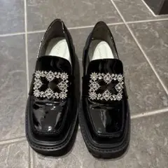 ビジュー付きブラックローファー厚底