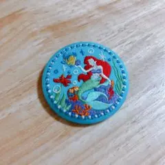 ディズニー刺繍缶バッジ