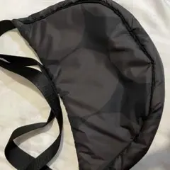 太*郎様 ユニクロ×マリメッコ ラウンドミニショルダーバッグ ドット柄 ブラック