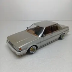 フジミ 71クレスタ 1/24 プラモデル 完成品のサムネイル