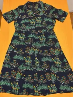 レトロ　ネイビー花柄 半袖ワンピース