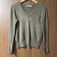 ZARA オリーブグリーン Vネックニット　M