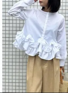 新品 マレ mare ソフトボリュームパフスリーブブラウス 神田萌 - メルカリ