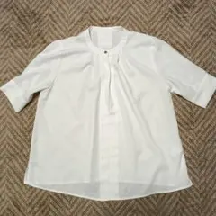 半袖ブラウス