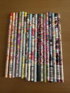 キャラクターデザイン 鉛筆 18本セット まとめ売りのサムネイル