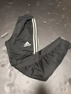 adidas ブラック 3本ラインパンツ