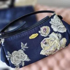 Think Bee! 花柄刺繍 ショルダーバッグ ネイビー　デニム