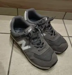 New Balance 574 グレー スニーカー　25.5cmのサムネイル