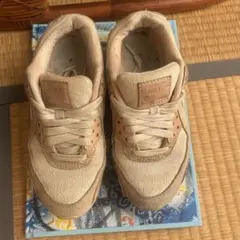 Nike ベージュ スニーカー