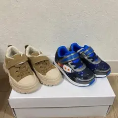 ベビーシューズ