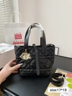 ブラックキルティングショルダーバッグ 17*18 cm