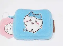■ちいかわ ふわふわミニポーチ　ハチワレ
