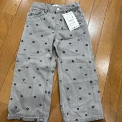 ZARA 花柄刺繍 グレー 長ズボン 116cm