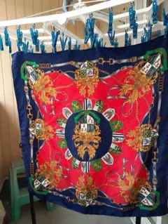 赤青シルクスカーフ