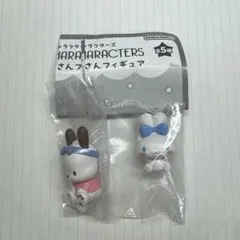 サンリオキャラクターズ　なりきりうさぎさんフィギュアのポチャッコ・シナモロール