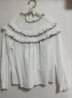 【4/16まで】ZARA Kids フリル付きホワイト長袖ブラウス