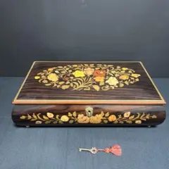 イギリス英国アンティーク木製手彫りティーキャディー茶箱ジュエリー