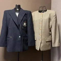 ２点まとめて　エンポリオアルマーニ　紺ブレザー ハーフムーン　パンツスーツのサムネイル
