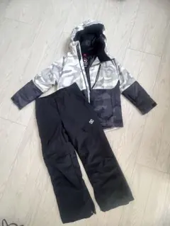 2025年最新】迷彩 カモ スノボウェアの人気アイテム - メルカリ