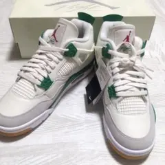 新品未使用　NIKE エアジョーダン4 パイングリーン　SB レトロ