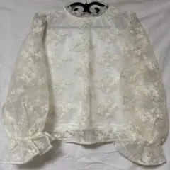 NICE CLAUP レース　パフスリーブ　トップス