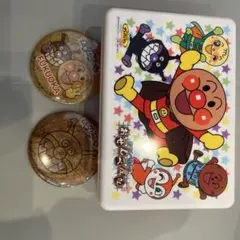 アンパンマン お煎餅屋さん　缶バッジ、ランチボック　セット