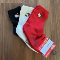 新品 ホカロン ハローキティ ソックス 3足セット 23~25cm
