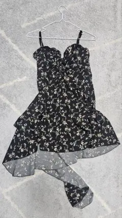 目*き様 花柄 アシンメトリー　キャミワンピース