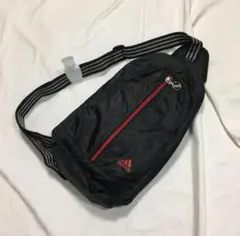 9Os adidas アディダス 黒バッグ ワンショルダーロゴ入り
