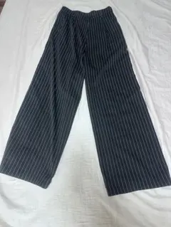 黒白ストライプ ワイドパンツ