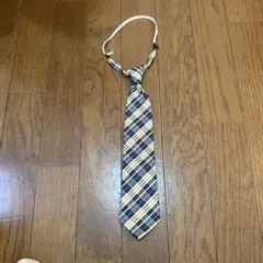 子供用　チェック柄のネクタイ　フォーマル　入学式　結婚式　七五三