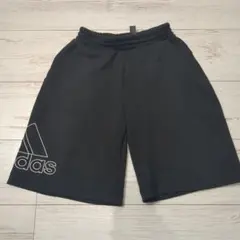 adidas ハーフパンツ